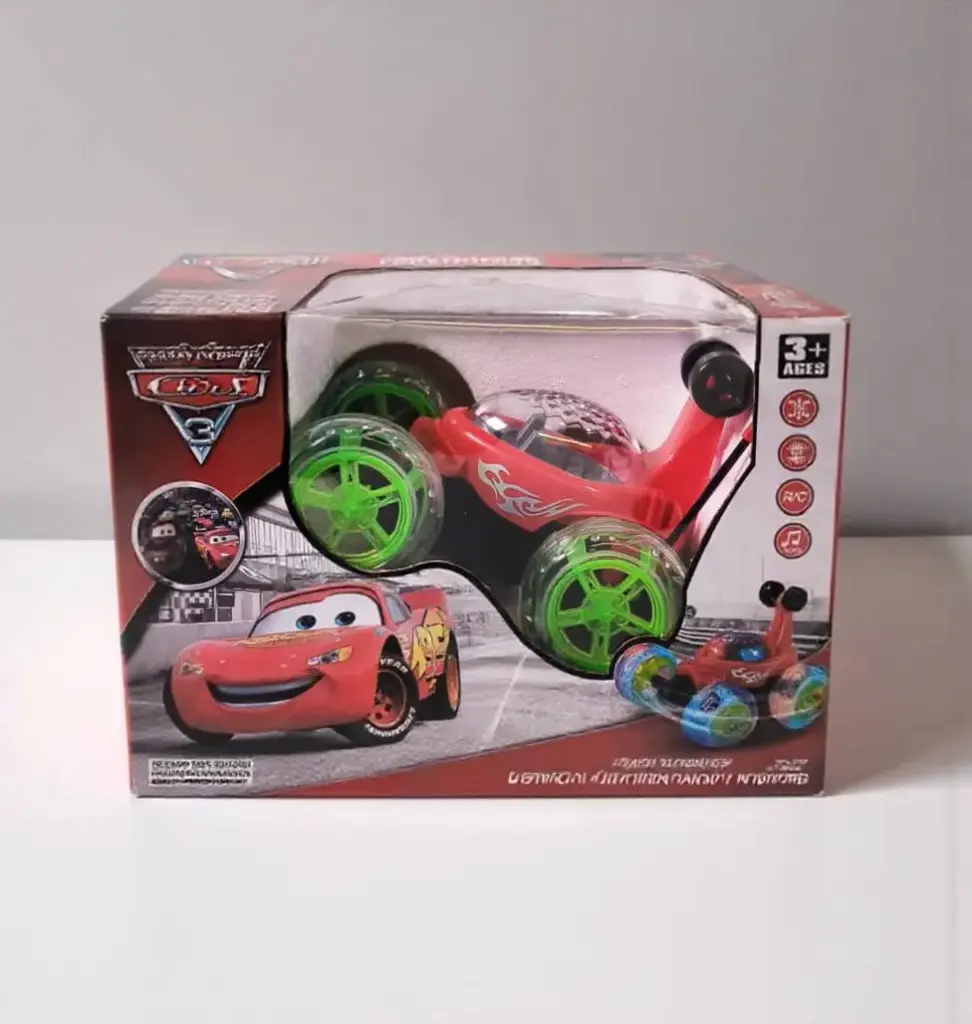 سيارة مجنونه دواليب شفاف مع ضوء